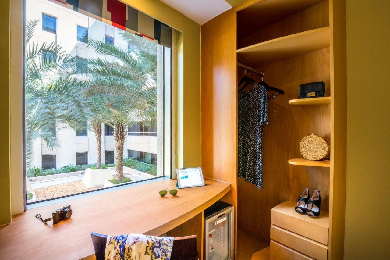 Ibis Mall Avenue Dubai Exteriör bild